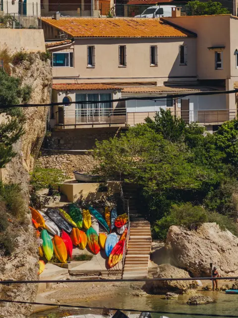 Photo de les extérieurs & le village, maison Calanca à Niolon