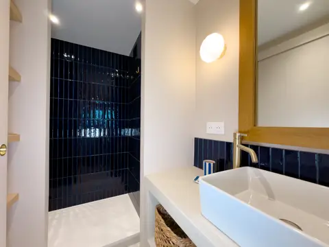 Photo de salle de bains 1, maison Calanca à Niolon